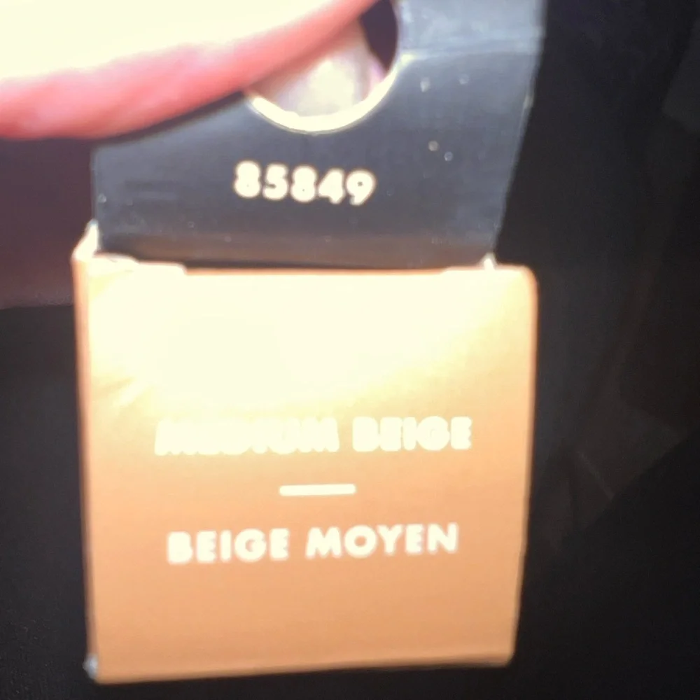 ELF 16HR Camo Concealer - Beige